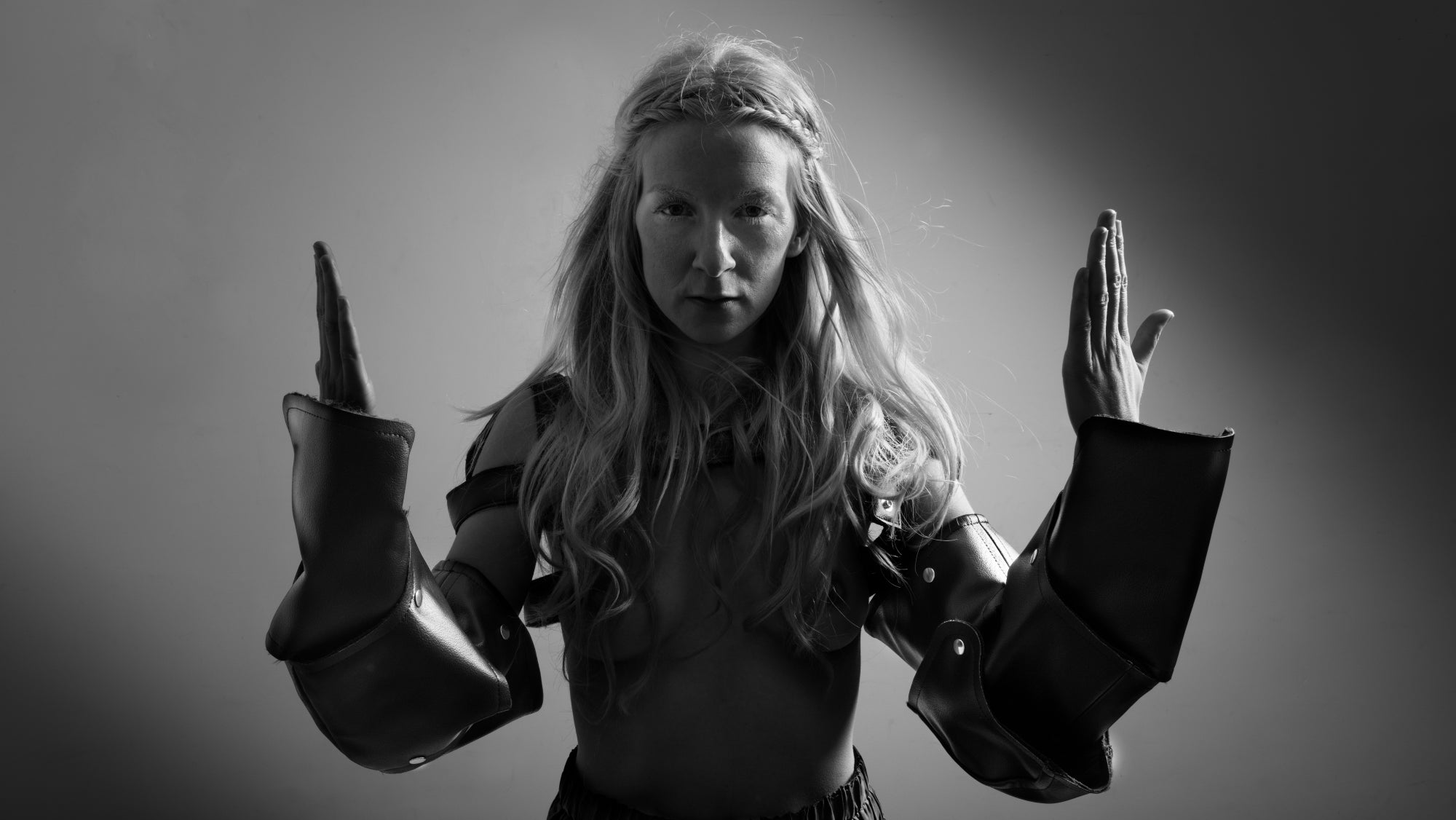 Voice Against Time, the ionnalee Interview