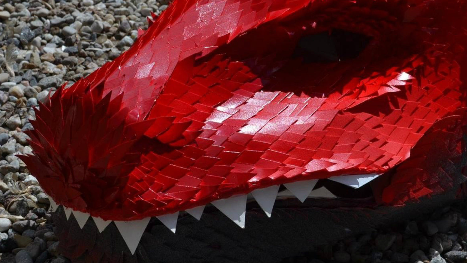 Kes Dupras and the Shiny Scaly Dragon Build - Wintercroft